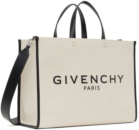 تسوقي الحقائب من Givenchy .